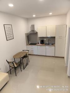 GlamByAJ with free parking and Netflix