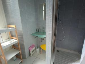 Appartements Luchon Holidays, parking, wifi, balcon, cave, T3 8 personnes : photos des chambres
