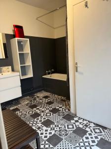 T4 spacieux dans quartier le plus animé de Perpignan idéal pour visa pour l’image