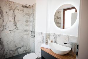 Stay At Georges And Fly