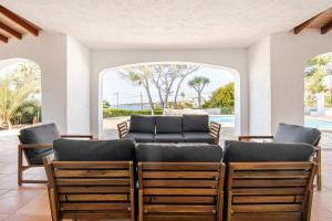 Gigantische Villa mit Meerblick, Panoramablick & Pool-Oase