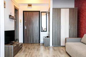 Summer Clubs Apartments