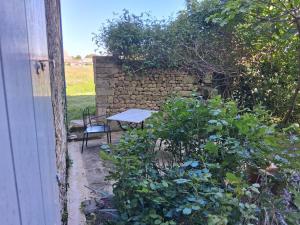 Hotels Chateau De Champdolent : photos des chambres