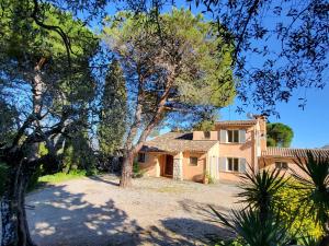 Villas Parenthese provencale avec 3 suites, piscine, calme : photos des chambres