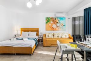 EKA Studio - Pool & Spa Beach Resort