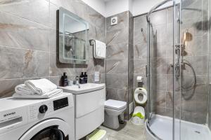 EKA Studio - Pool & Spa Beach Resort