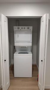 Basement suite -Langley Willoughby
