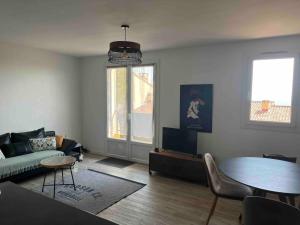 Appartements T1 Bis avec vue sur les iles sanguinaires ! : photos des chambres
