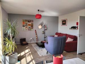 Lawrence House Barnes