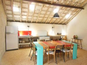 Auberges de jeunesse Gite d-etape saisonnier Lao Refuge : Lit Simple dans Dortoir Mixte