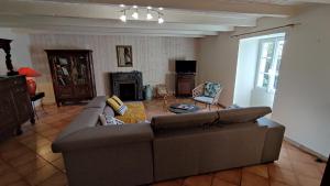 Maisons de vacances Gite Ty Maen a Plouhinec 56 7pers : Maison 4 Chambres