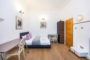 City Living 1BR Apt South Kensington