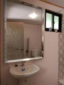 REFUGIO EN EL RI0, Curiñanco