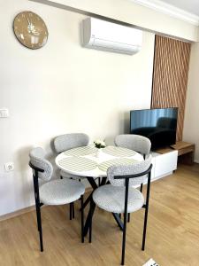 Comfy Apartment with Garden, Family Friendly in Fethiye