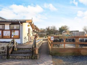 6 person holiday park home in Gørlev