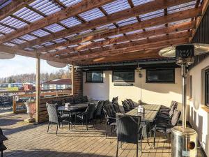 6 person holiday park home in Gørlev