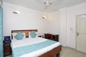 Capital O Grand Rooms
