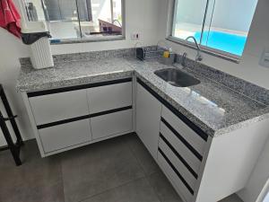 Linda Casa Nova e com piscina