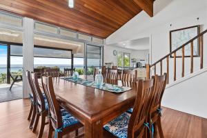 Belle Vue Beach House by Discover Stradbroke