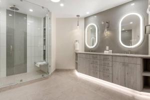 Luxury 3 Bedroom Condo In The Heart Of Beaver Creek Village With Heated Pool