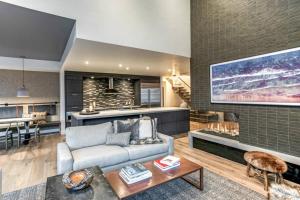 Gorgeous 4 Bedroom Ski Inout Condo In Beaver Creek Village