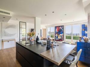 Modern flat with sea view - AC- 2BR- 4P - Cannes