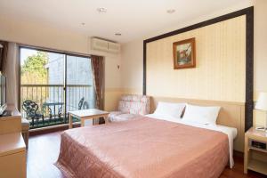 Izu-Kogen Wan Wan Paradise Condominium