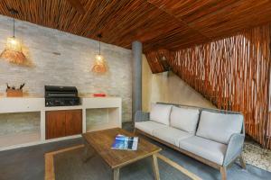 Boho Chic Apartment & Pool