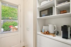 Wellness Escape- 1 Bed Home with Studio & Sauna