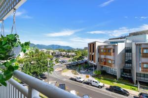 Northshore Haven- Steps from the Esplanade