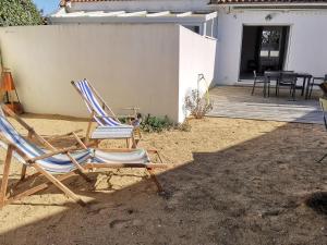 Maisons de vacances Maison a 2 pas du centre-ville et de la plage entierement renovee pour 4 personnes ! - FR-1-194-296 : photos des chambres