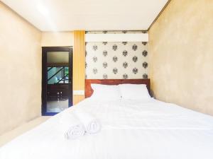 Napoleon Hills Tambi Tea Gardens View RedPartner