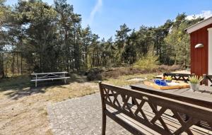 3 Bedroom Beautiful Home In Aakirkeby