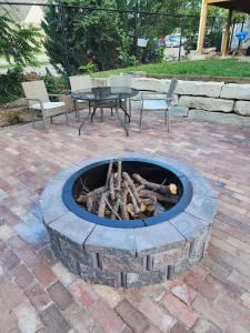 Beautifully Renovated Downtown 1Bed 1 Bath Apt, Pet Friendly