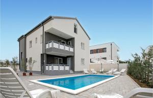 1 Bedroom Lovely Apartment In Vrsi