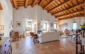 Amazing Home In Montemarciano With Wifi