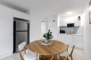 Northshore Haven- Steps from the Esplanade