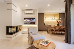 Casa Tucan Javea - Luxury House with Large Pool, 10 min walk to Arenal Beach