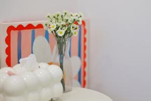 Angel with Honeybee Kids