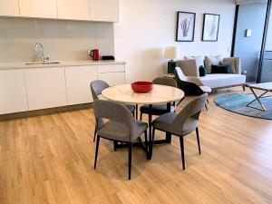 Lovely 1 Bedroom Apt in Surfers Paradise