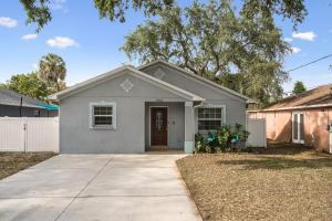 Channel Side, Down Town Tampa ,Ybor Palmetto Beach, Hot tub, with pickle ball court