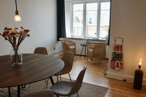 Central og rummelig lejlighed i Vejle