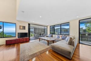 Warragi 5 by Discover Stradbroke - pool