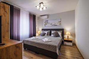 Luxury apartment with sea view,FREE parking!