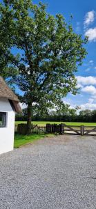 Bed and Breakfast t Klokhuis