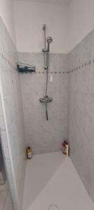 Maisons de vacances Sainte Marie la mer : Villa independante, plage a pied a 250 m : photos des chambres