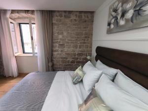 Rialto Luxury Apartment