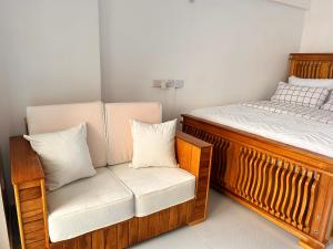 Mimahs cozy getaway near JKIA at Luxore Apartments