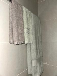 Mimahs cozy getaway near JKIA at Luxore Apartments