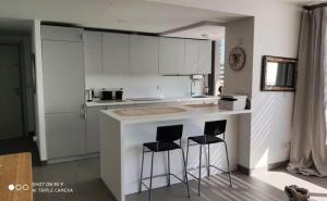 Atico frente al mar , en calle pacifico Malaga